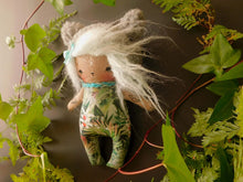 Load image into Gallery viewer, Poupée - Flavie Loup
