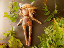 Load image into Gallery viewer, Poupée - Flavie Loup
