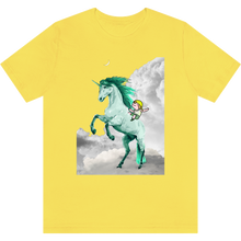 Charger l&#39;image dans la galerie, T-shirt &quot;La licorne de Perceval&quot; Yellow
