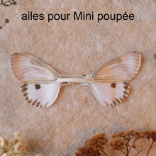 Load image into Gallery viewer, Poupée - Flavie Loup
