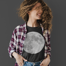 Load image into Gallery viewer, T-shirt &quot;Plein Lune&quot; Dark Grey Heather
